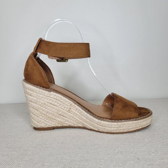 BANANA REPUBLIC Faux Suede Espadrille Wedge Open Toe Sandals sz 7 Cognac - Picture 5 of 11